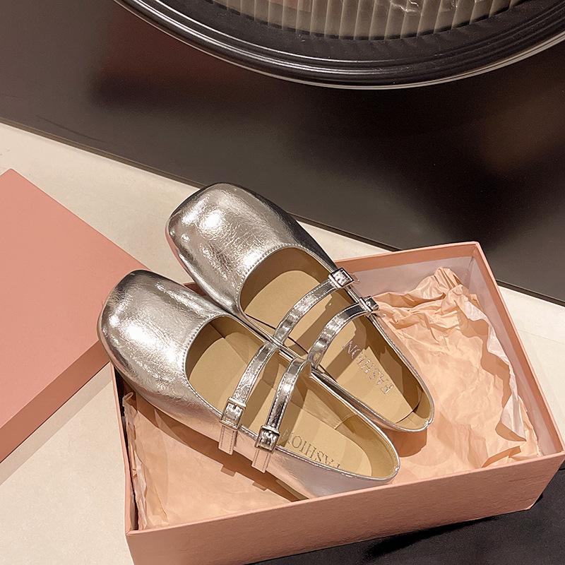 

Французские универсальные туфли Мэри Джейн женские 2025 новые популярные модели с юбками, маленькие кожаные туфли, низкий каблук и мягкая подошва, не устают ноги, одинарные sh 40