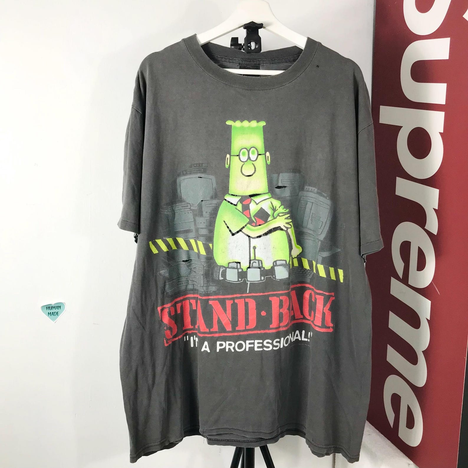 vintage thrashed 90s Dilbert Software The Network Is Down / cartoon mtv disney / childhood / apple software size XL M