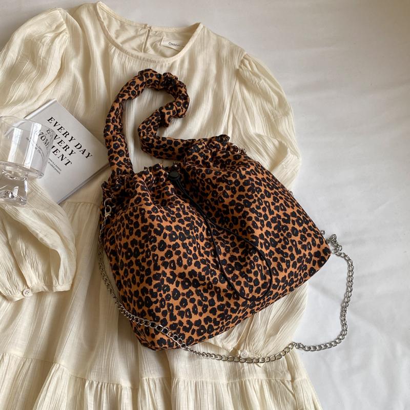 Leopard Print Tote Bag Drawstring Bucket Bag Shoulder Crossbody Bag Women's Underarm Bag