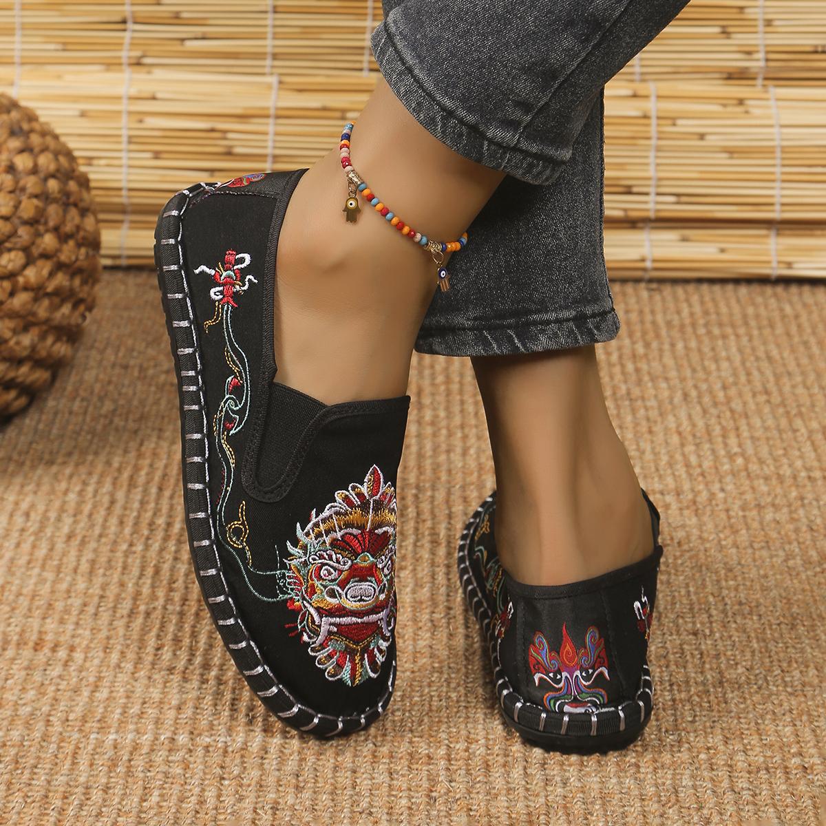 Модные женские туфли на плоской подошве весна/осень с круглым носком на плоской подошве — фото 4