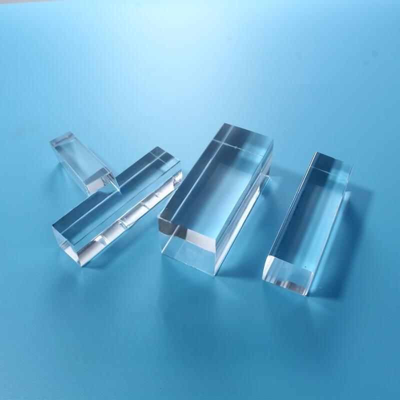High Clarity Square Acrylic Bar