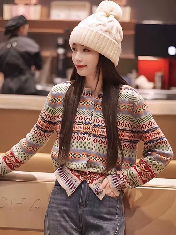 

Женский кардиган из жаккардового трикотажа в стиле ретро с цветными блоками - Длинный рукав, Уникальный свободный стильный свитер для начала весны 2025 Extra Large зелёный