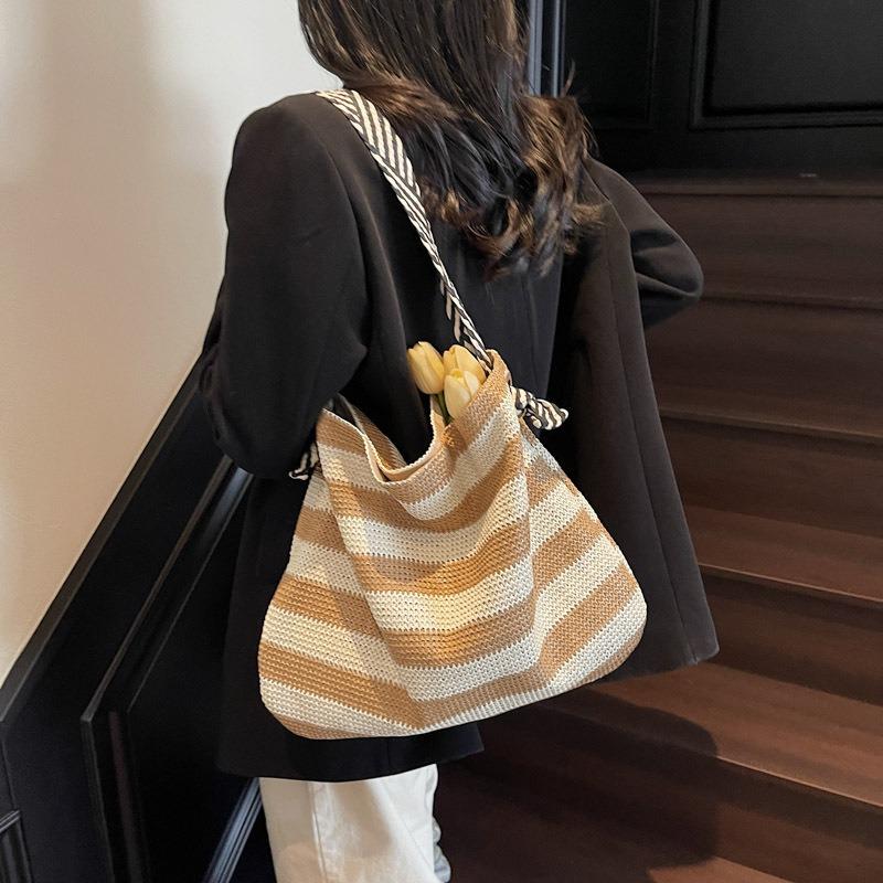 Large Capacity Knitted Bag Women's Summer Versatile New Casual Shoulder Knitted Bag Class Tote Bag