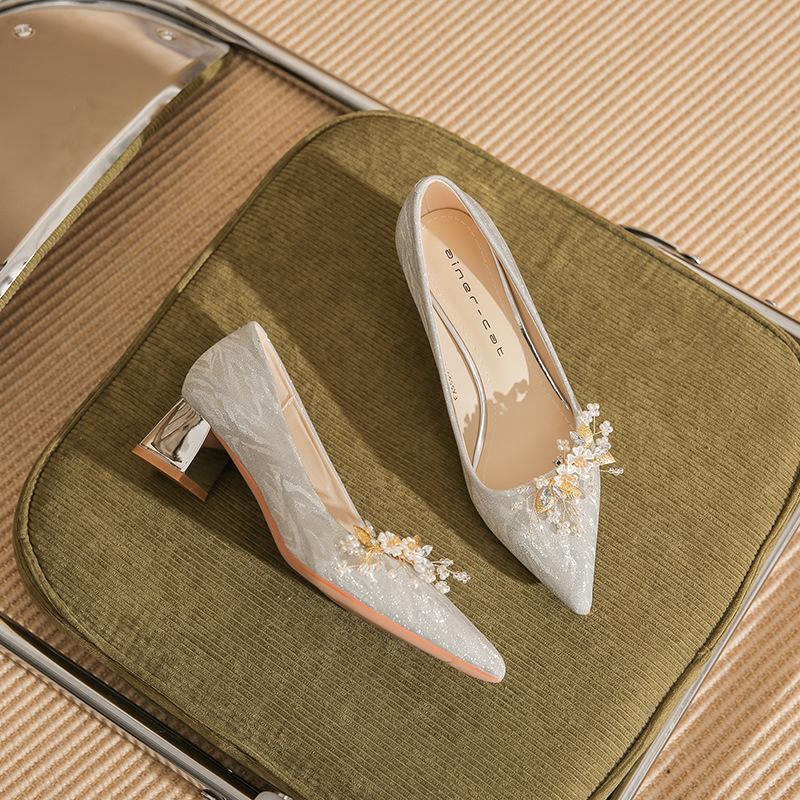 

550-3 high heels women s 2025 spring new crystal wedding shoes versatile pointed thick heel removable buckle single shoes 39