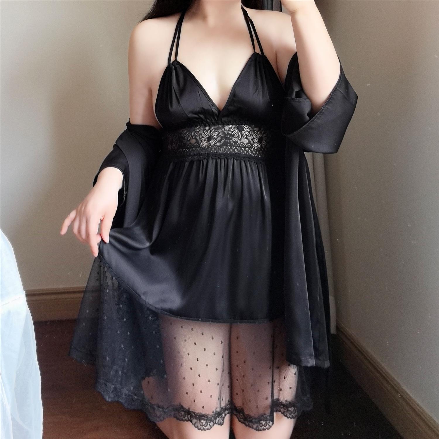 

Ночная сорочка большого размера без спинки на бретелях, кружевная, из ледяного шелка, с подкладками для груди (2-300 фунтов), с участием сексуальной майки и пижамного комплекта из двух частей. 4XL