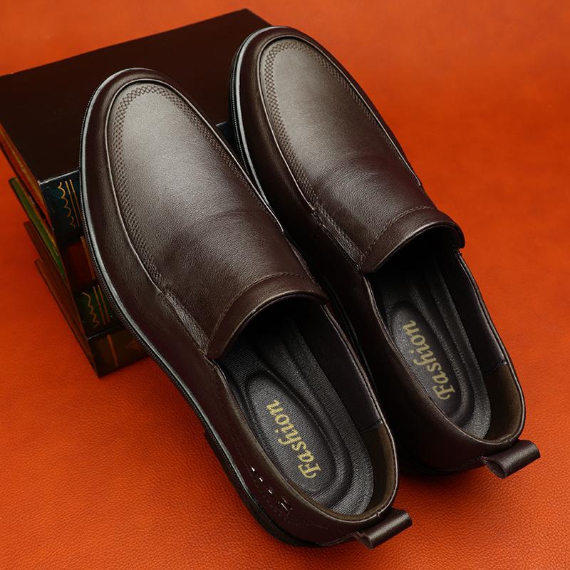 New Men's Casual Shoes, Comfortable and Breathable Loafers, Anti-slip and Wear-resistant Handcrafted Leather Shoes for Banquets