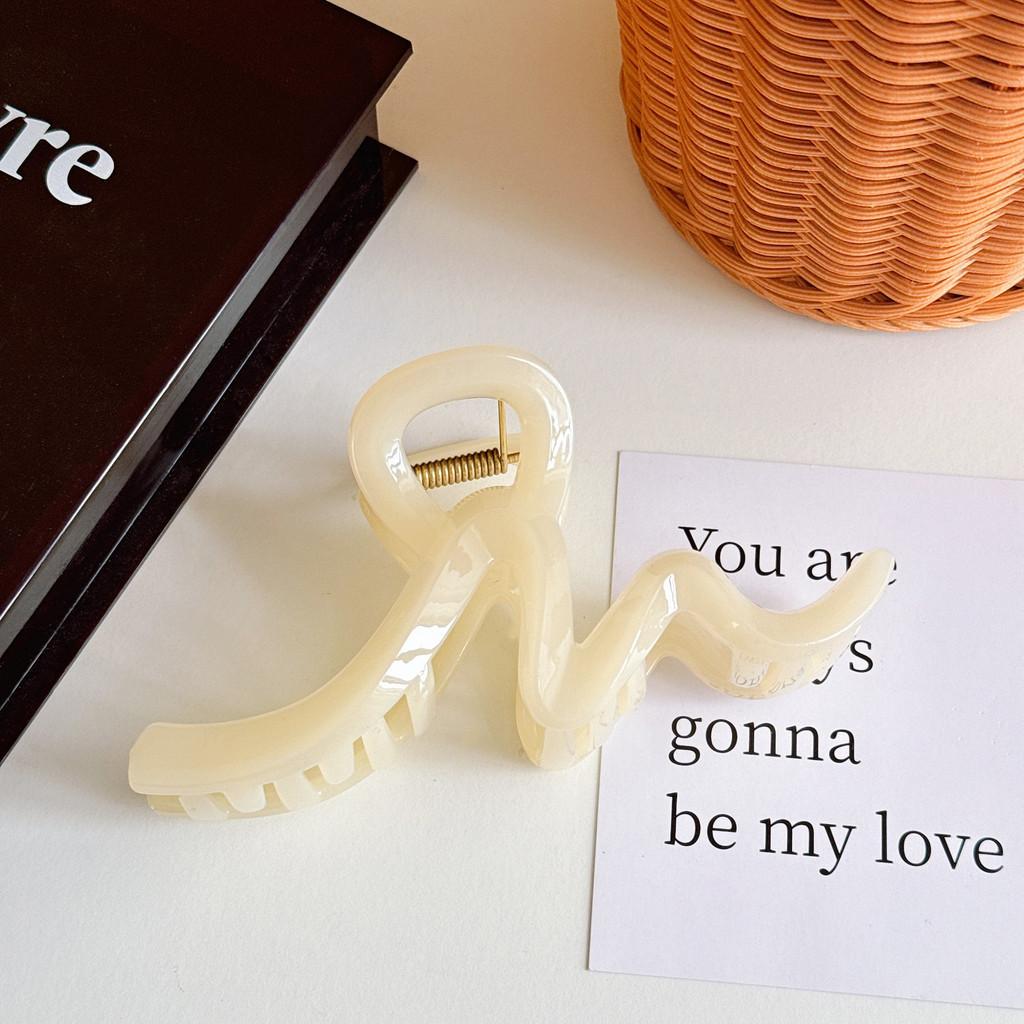 Stilvoller Großer Wellen-Haarclip für Damen Vielseitiges Design Perfekt für Dickes Haar In Mehreren Farben