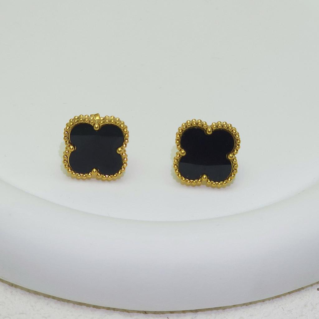 High Quality Titanium Steel Natural Mother-of-pearl Four-leaf Clover Earrings for Women 18K Fashion Premium Earrings