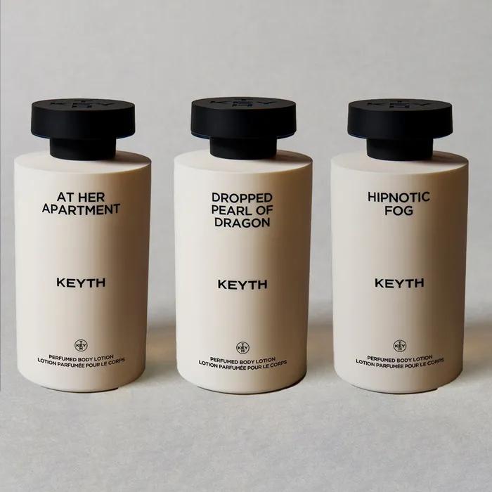 [Gift wrapping + towel included] Perfumed body wash & lotion set