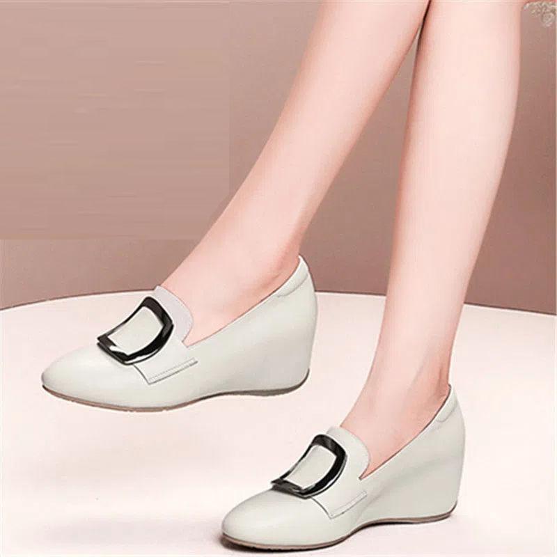 

Женские туфли на танкетке для среднего и пожилого возраста, удобные повседневные туфли на мягкой подошве, нескользящие, из маленькой кожи 37