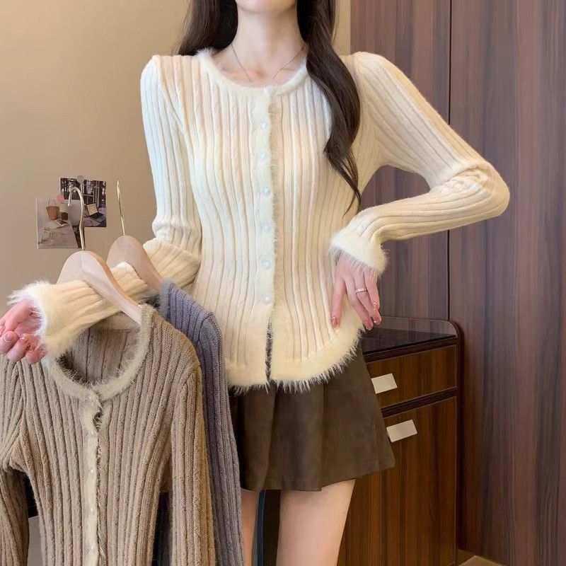 Women's Autumn Winter Maillard Retro Unique Fitted Sweater Knit Undershirt Inner Wear High-End Designer Niche Top