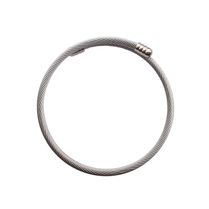 Metal Love Bracelet, High-End Punk Style Bracelet, Male And Female Cold Wind Bracelet Jewelry