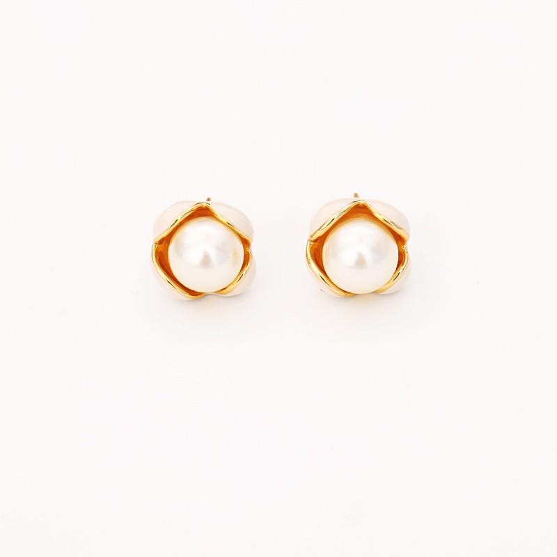 Freshwater Pearl Flower Stud Earrings Women Sterling Post Gold Plated Minimalist Jewelry