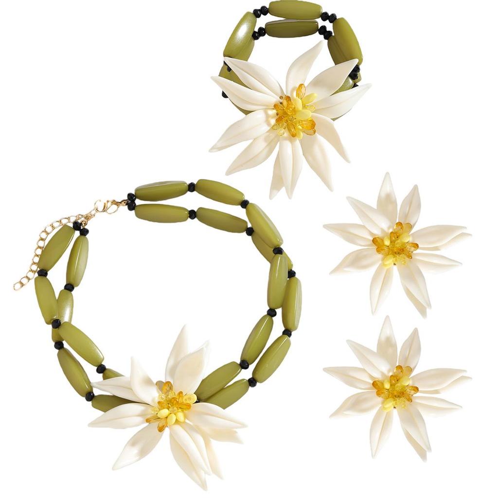 European & American White Flower Stud Earrings & Double-Layered Necklace Choker Set