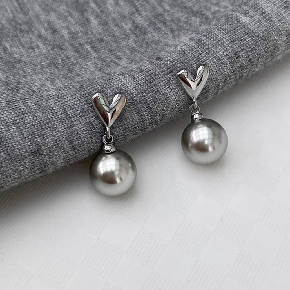 Charm Gray Pearl Pendant Earrings for Women Retro Temperament Heart Stud Earrings Korean Fashion Jewelry Accessories Girls Gift