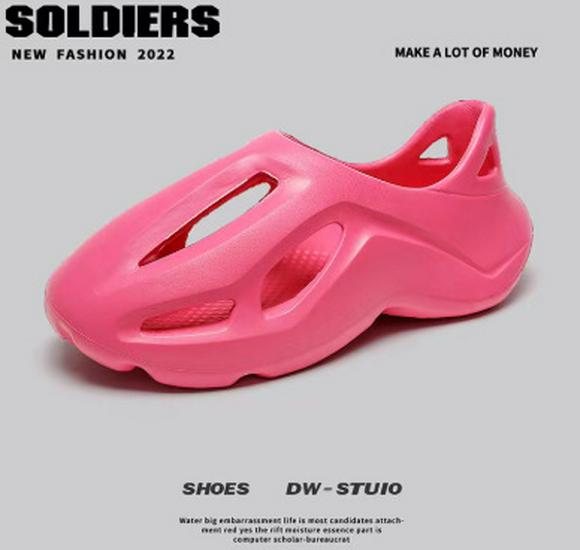 2025 Men's EVA Soft Sole Sandals: Closed Toe, Summer Beach Style, Comfy Fit