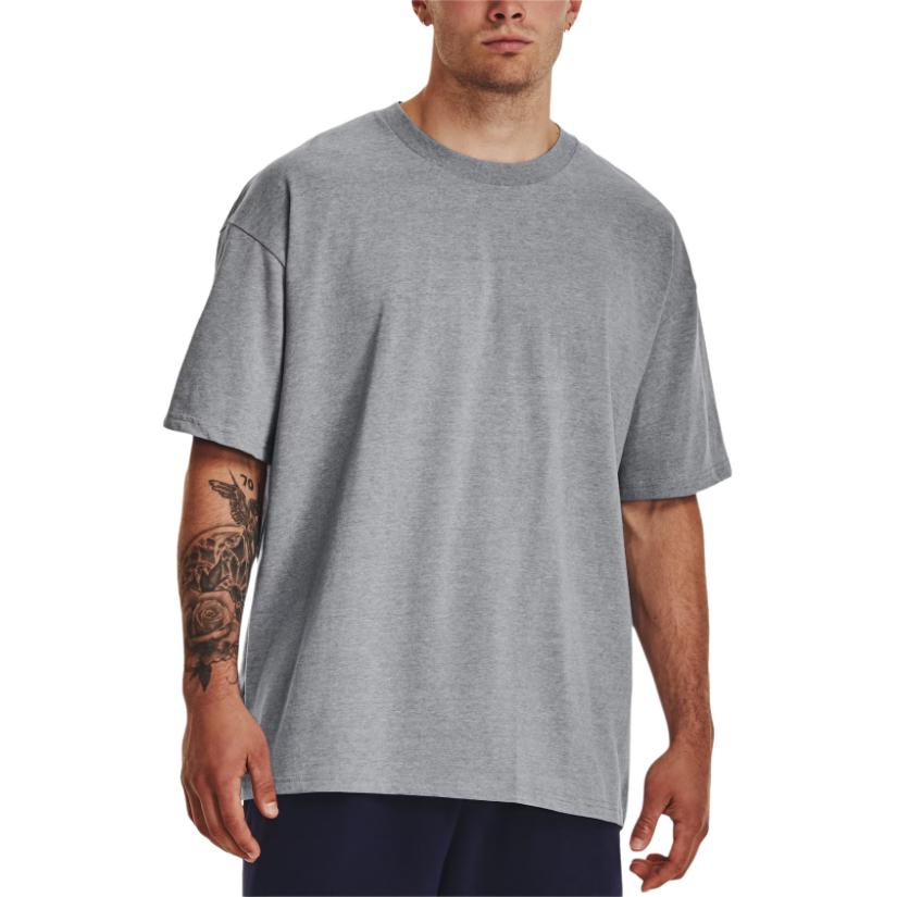 Under Armour Camiseta de Manga Corta con Cuello Redondo y Logo Estampado para Hombre Tops Gris 1384037-035
