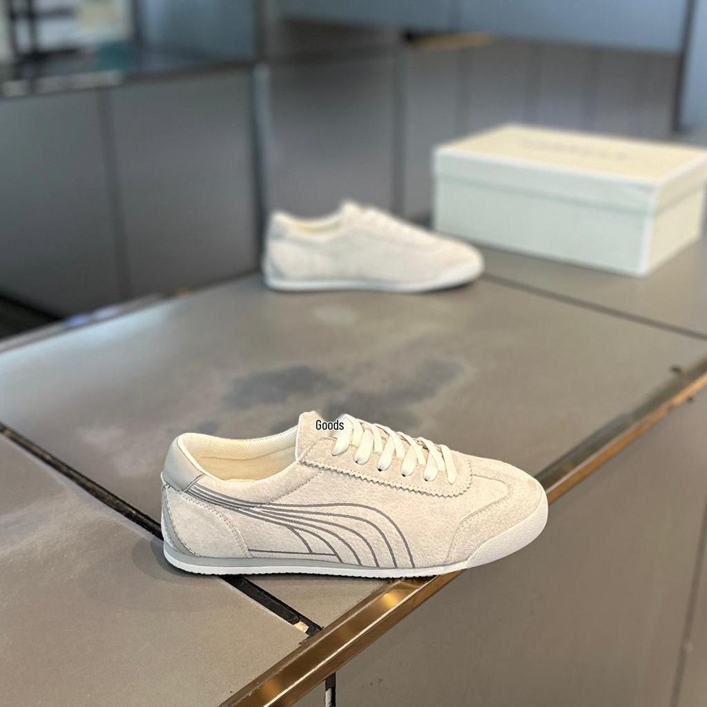 Pantofi albi de skate cu tops jos la modă pentru bărbați - Colecția Toamnă 2025 Stil PUNK Inspirați de Forrest Gump