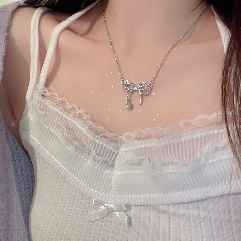 Niche design hollow bow zircon pendant necklace femininity versatile high sense diamond collarbone chain