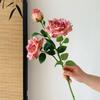 Fiore di Rosa Simulato a 3 Teste, Fiore Secco, Fiore Artificiale, Bouquet, Decorazione per Soggiorno, Oggetti di Scena per Foto