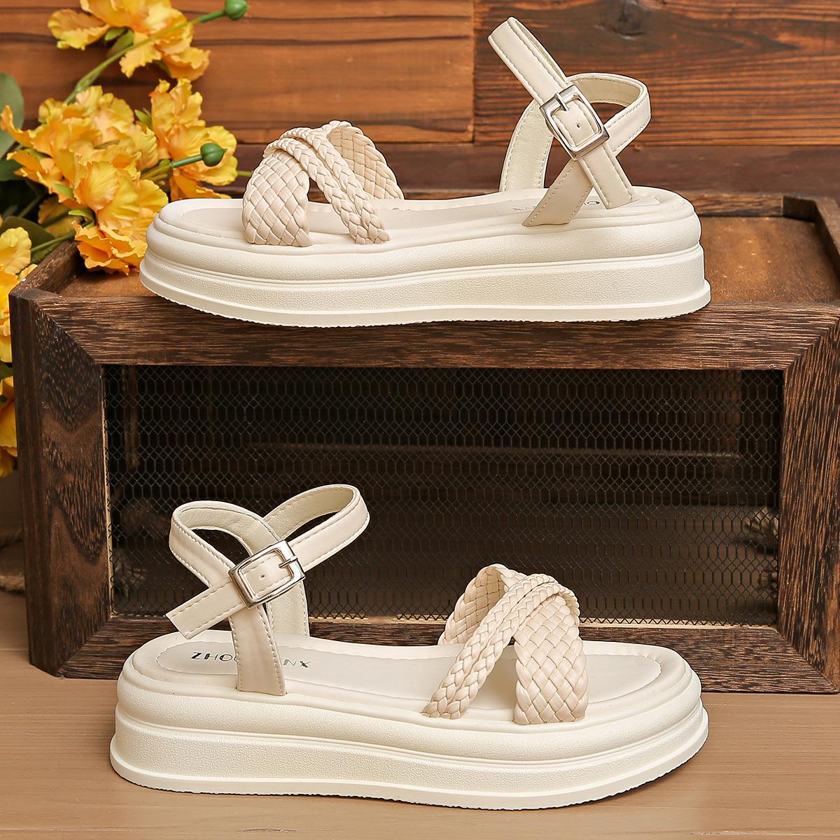 

Platform sandals women s 2025 new summer flat-soled women s shoes with soft soles, soft leather fairy wind beach shoes 42 бежевый