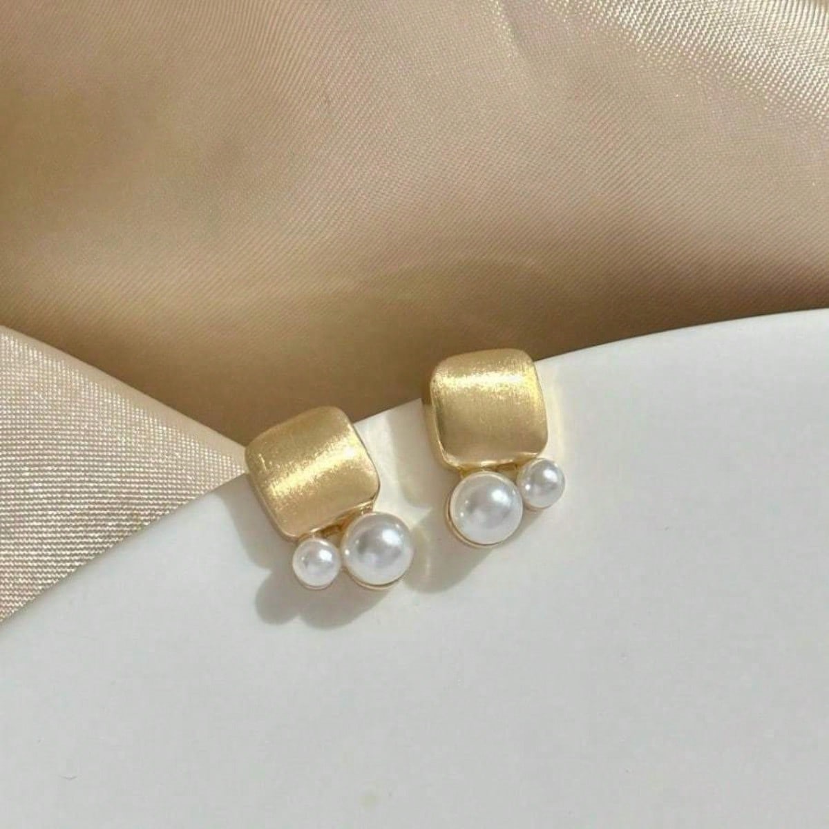 

1 Pair of Elegant Retro High-end Imitation Pearl Earrings for Ladies, Geometric Luxury Earrings, Holiday Daily Shopping Party Gifts золотий