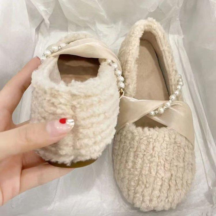 Flat-soled Fluffy Shoes, New Autumn and Winter Outer Wear Cotton Shoes, Warm and Velvet Beanie Shoes, Single Shoes