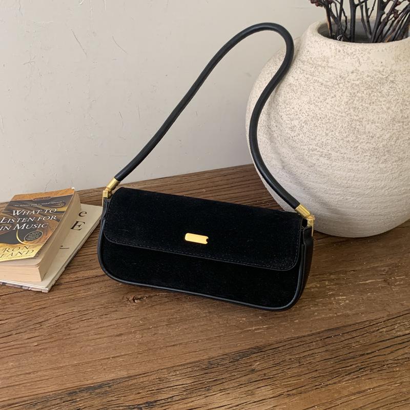 Матовая Ретро Нишевая Мода 2025 Женская Кожаная Сумка-Багет на Плечо