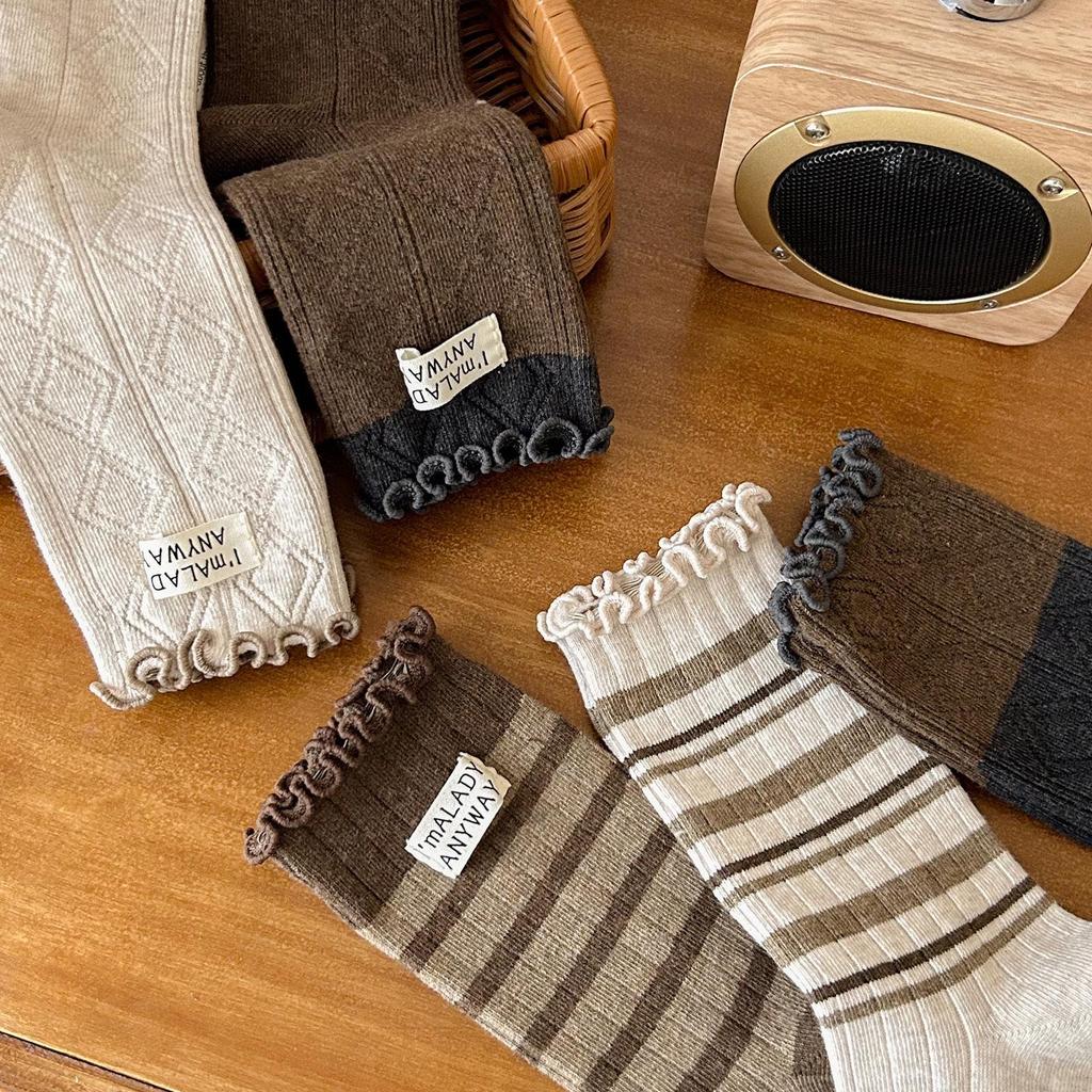 Autumn/Winter Retro Striped Mid-Calf Women's Socks - Combed Cotton with Ruffle Trim.