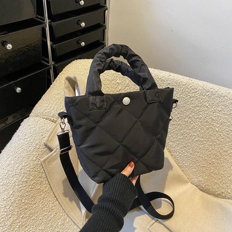 Women's Bag New Handbag Fashionable and Simple Shoulder Bag Bucket Bag Small Bag