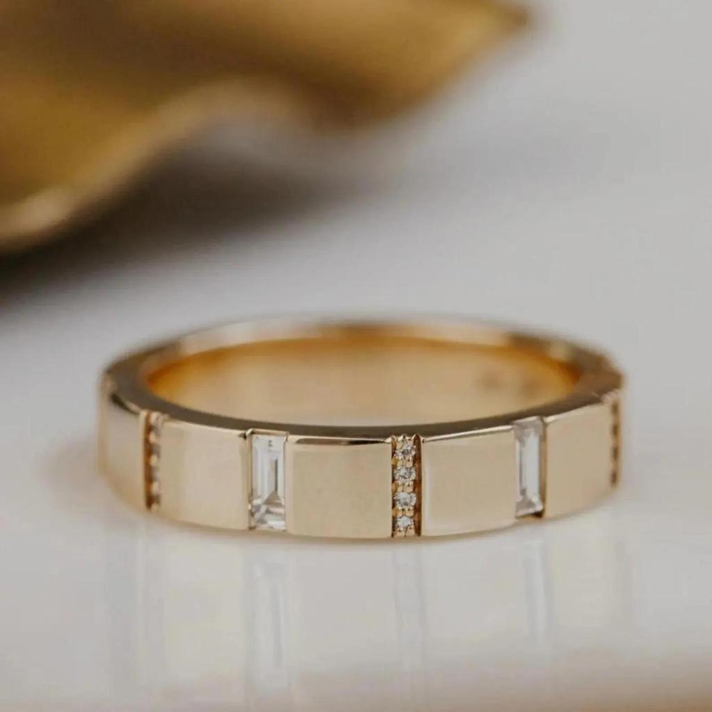 Baguette Cubic Zirconia Full Eternity Vielsesring: Forlovelsesring belagt med gult gull: Minimalistisk brudesmykke gave til kvinner
