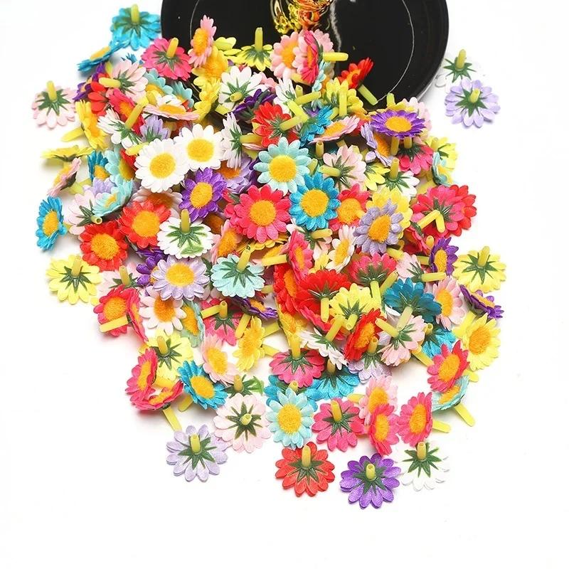 Neu 100 Stück/Beutel 4 cm Mix Seide Sonnenblume Kunstblume Heim Party Dekoration Scrapbooking Zubehör Kranz DIY Kunstblumen