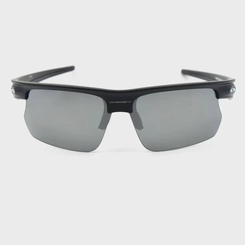 

Oakley Sunglasses Vicera OO9400-0168 Polarized Lenses