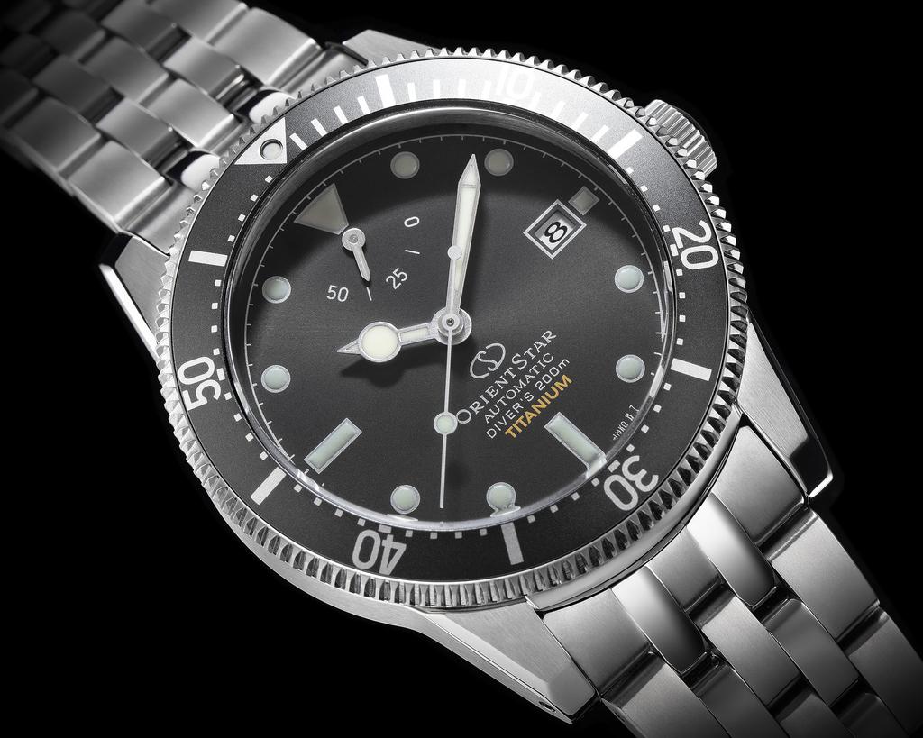 ORIENT STAR Automatic Watch M42 Diver 1964 Mechanical Japanese Made with Domestic Warranty 200m Scuba Diving Water Resistant Titanium Black [ORIENT