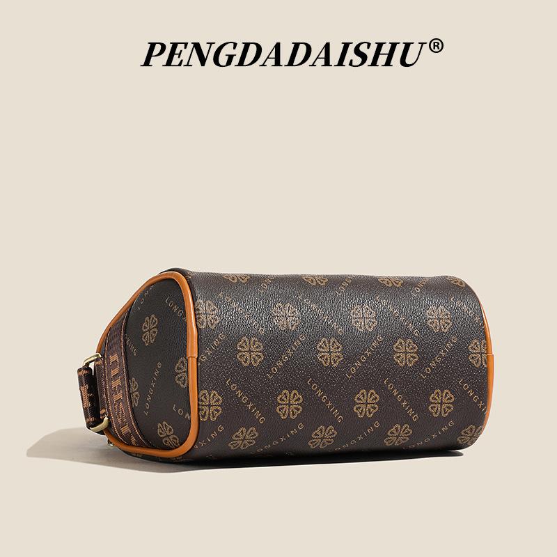 Fashion New Favorite! High-end Niche Pillow Bag, Interpreting the New Trend of Versatile Foreign Style