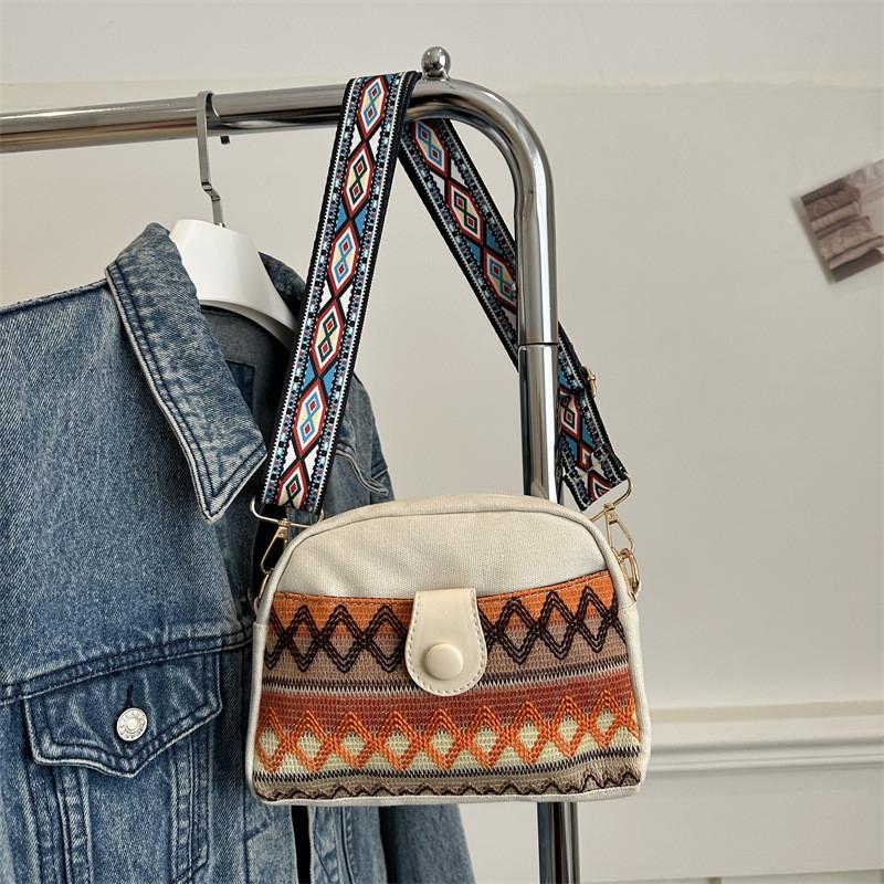 Ethnic Style Fashion Shoulder Bag 2024 Spring New Simple Large Retro Single Shoulder Slant Small Square Bag Blue