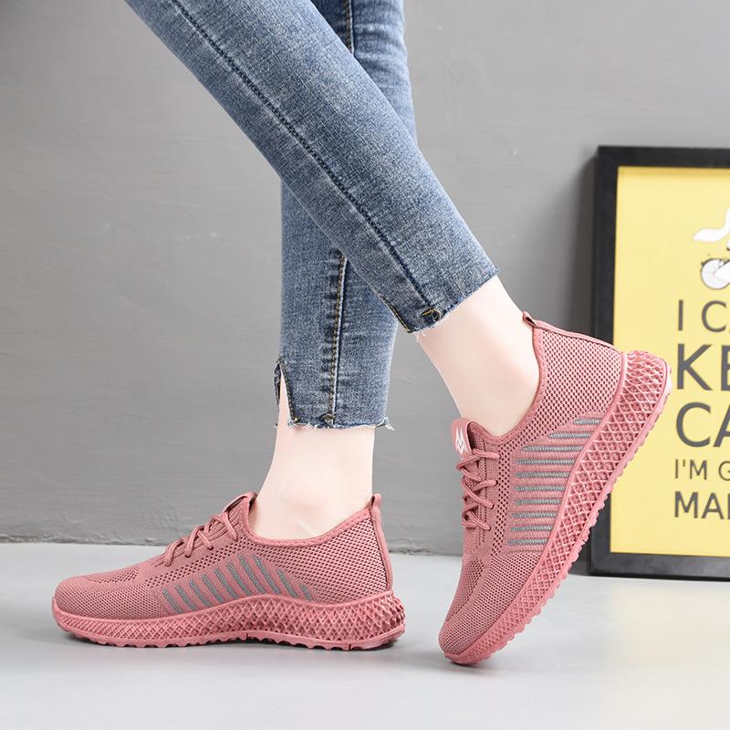 Fashion Shoes 2024 Fashion Women's Flats Casual Sport Shoes Women Slip On Soft Shoes Ladies Breathable Walking Mesh Platform Sneakers