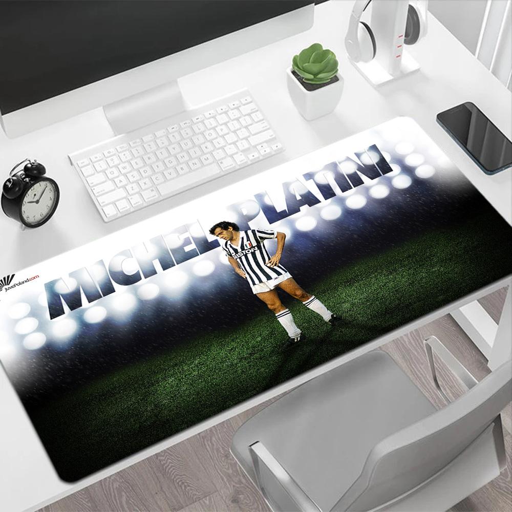 Football Player Action Large Mouse Pad Desk Mat Office Mouse Mats Non-Slip Rubber Bottom Office Desk Accessory