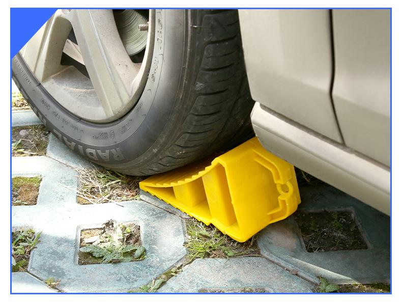 Portable Non-slip Triangle Wheel Chock - Rubber Car and Van Anti-roll Stopper