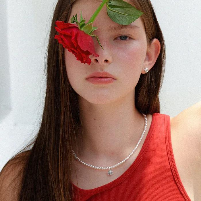 Round Rose Pearl Necklace (2color)