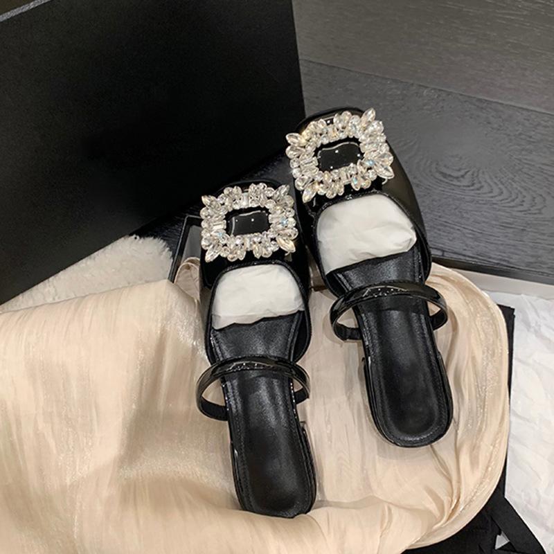 Grape mother 2025 spring and summer new square head shallow mouth Muller single shoes flash diamond square buckle half drag sandals women's thick heel