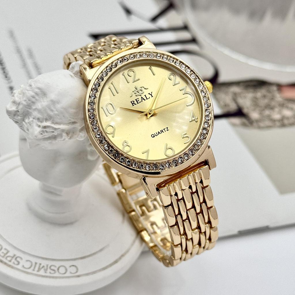 GREALY Elegant Ladies' Diamond-Set Quartz Bracelet Watch