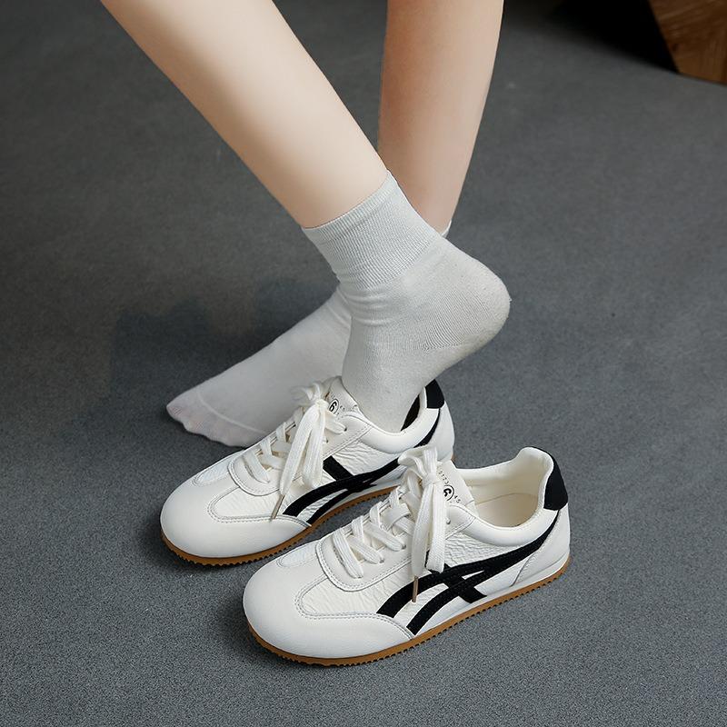 Niche Women's New Breathable Shoes Flat-bottomed Casual Versatile Sports Shoes