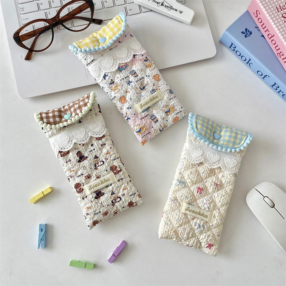 Quilted quilted cotton soft glasses storage bag, girl portable pressure-resistant sunglasses storage bag, portable glasses bag