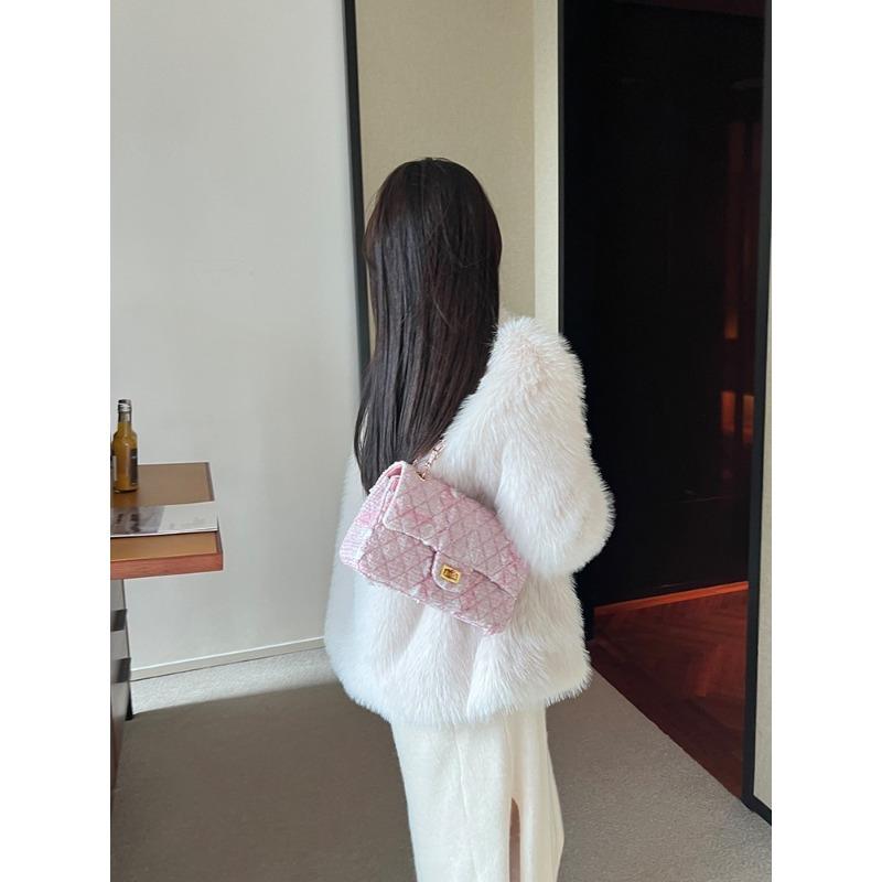 Small Fang Bag Versatile Small Fragrant Pink Woolen Chain Bag Single Shoulder Underarm Bag Premium Woven Bag 2025 New Style