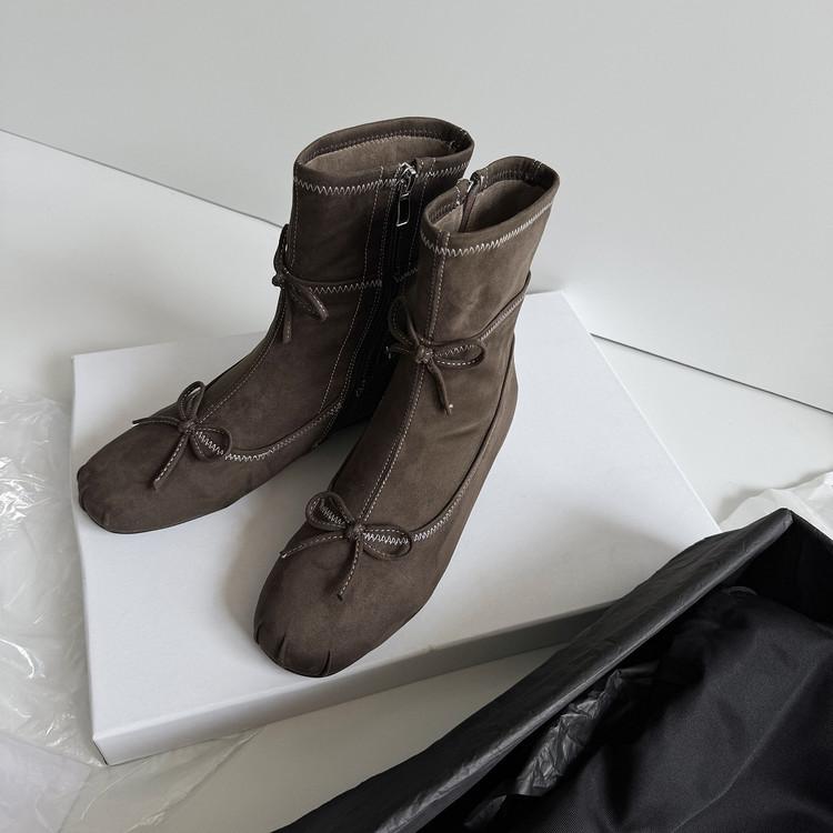 

Внутреннее увеличение высоты с ботинками на танкетке женские 2025 зима новые круглый носок темперамент Мэри Джейн короткие ботинки эластичные ботинки 39 темно-коричневого