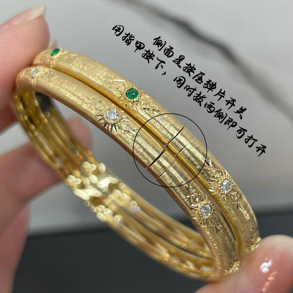 925 Sterling Silver Retro Court-Style Gold-Plated Bangle with Engraved and Inlaid Diamonds – Elegant Women's Bracelet