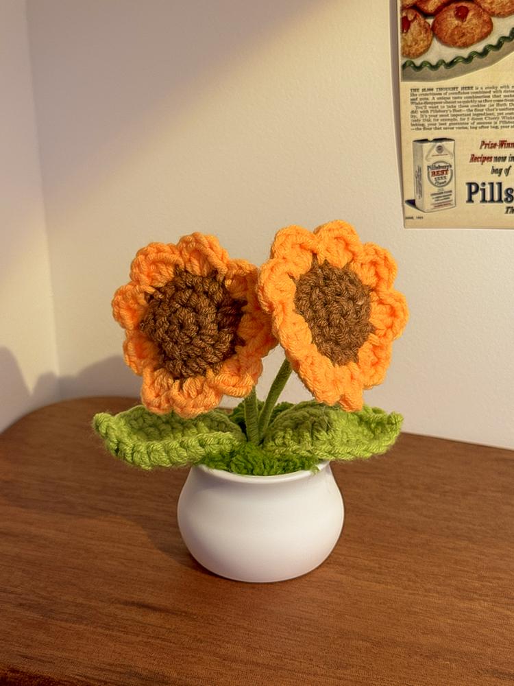 Sunflower Hand-Knitted Woolen Yarn Bouquet - Small Decorative Gift for Home