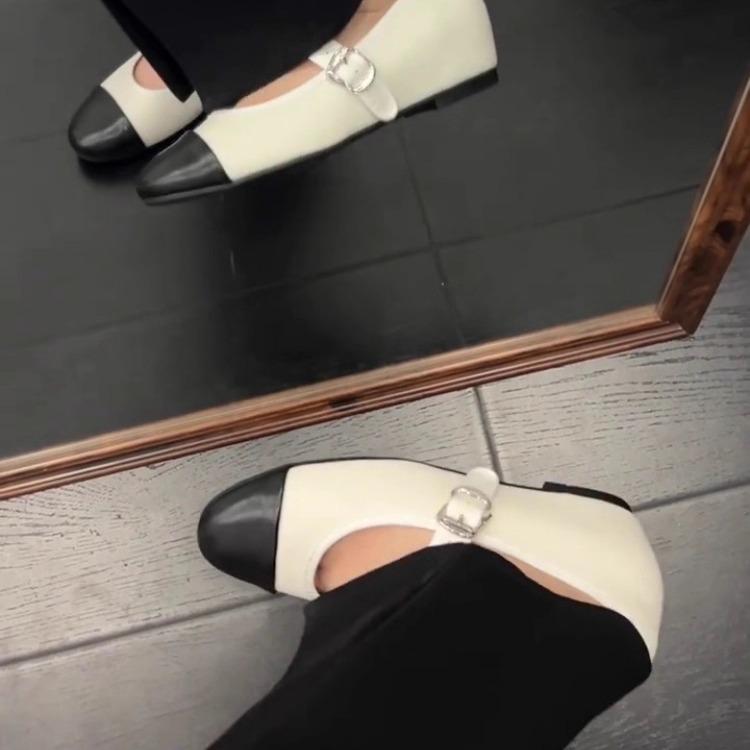 Inner heightening version~ Xiaoxiangfeng one-word buckle Mary Jane shoes 2025 French round head color matching single shoes ballet shoes