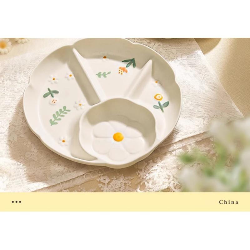 Cute Floral Relief Ceramic Plate Dividing Grids Breakfast Tablewares Durable Household Daily Fruit Salad Serving Dishes